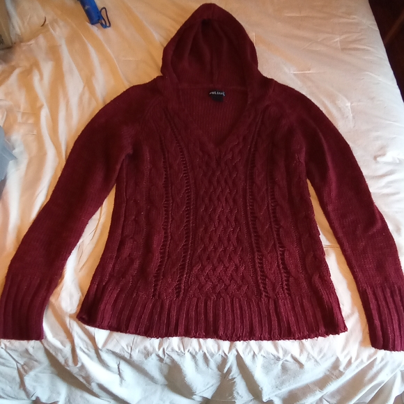 Wet Seal Sweater Hoodie - Picture 1 of 3